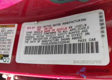 2006 Pontiac Vibe z USA, uszkodzony, nr VIN 5Y2SL65896Z402640